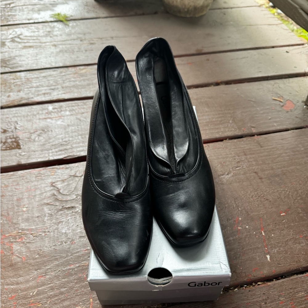 Gabor Women's Elegant Black Heels